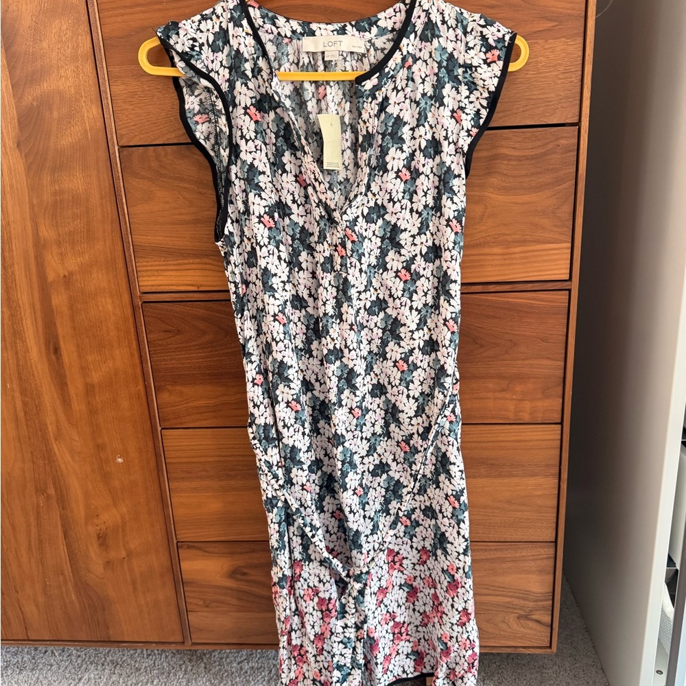 LOFT | Belted waist floral print mini dress sleeveless Size MP - Picture 8 of 10
